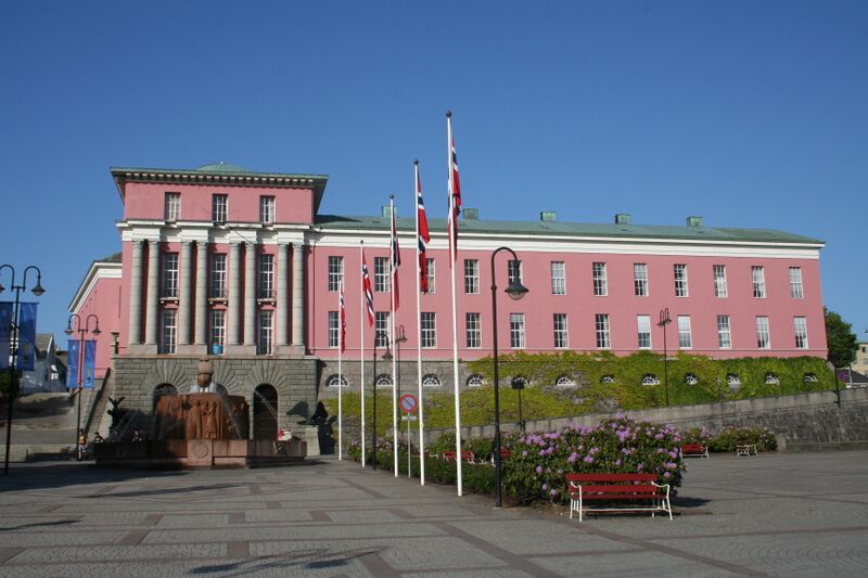 Fil:Rathaus Haugesund.jpg