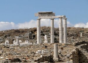 Establishment of the Poseidoniasts, Delos 02.jpg