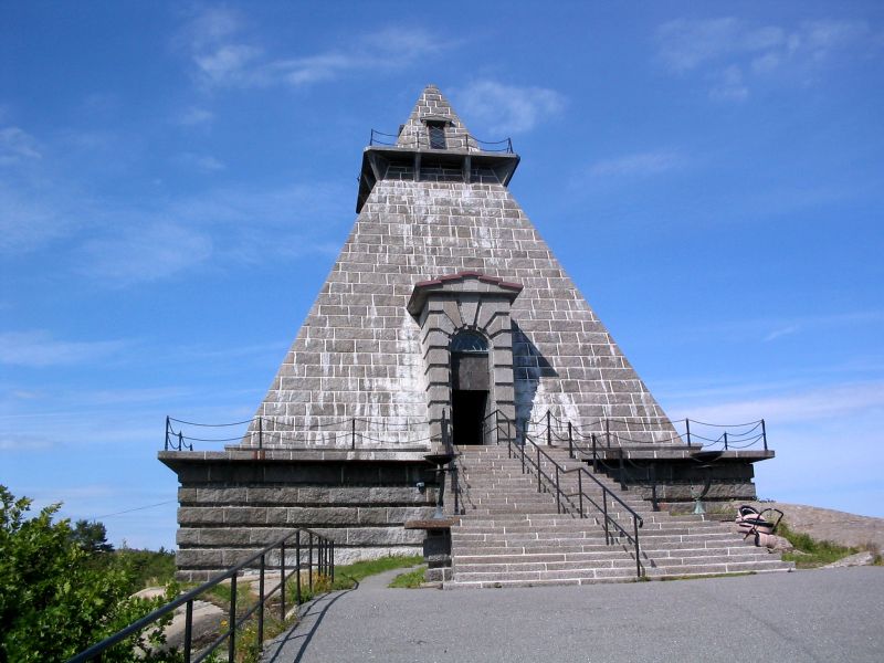 Fil:Minnehallen-stavern.jpg