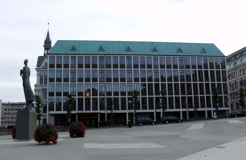 Fil:Utenriksdepartementet 18jun2005.jpg